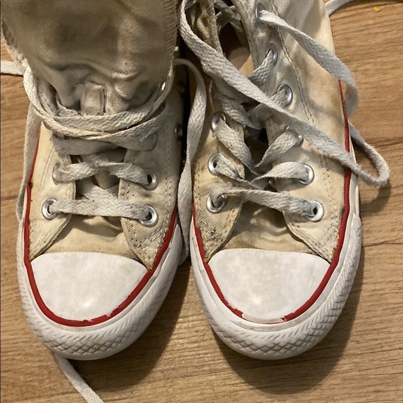 White High-Top Converse Sneakers Canvas - Picture 12 of 14